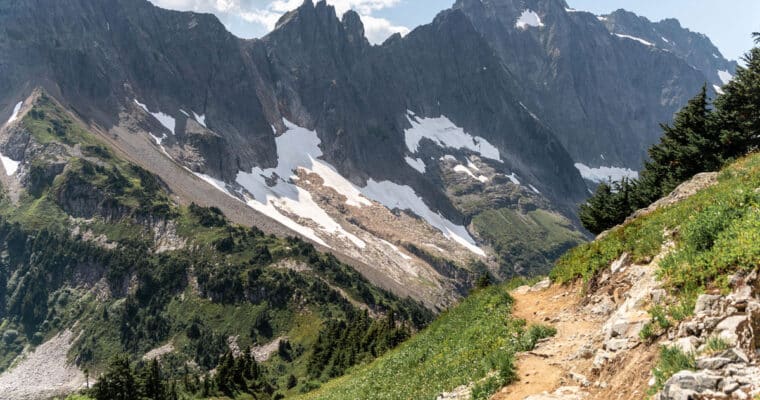 Epic day hikes in North Cascades National Park