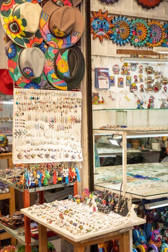 Mercado de Artesanías in San Miguel de Allende